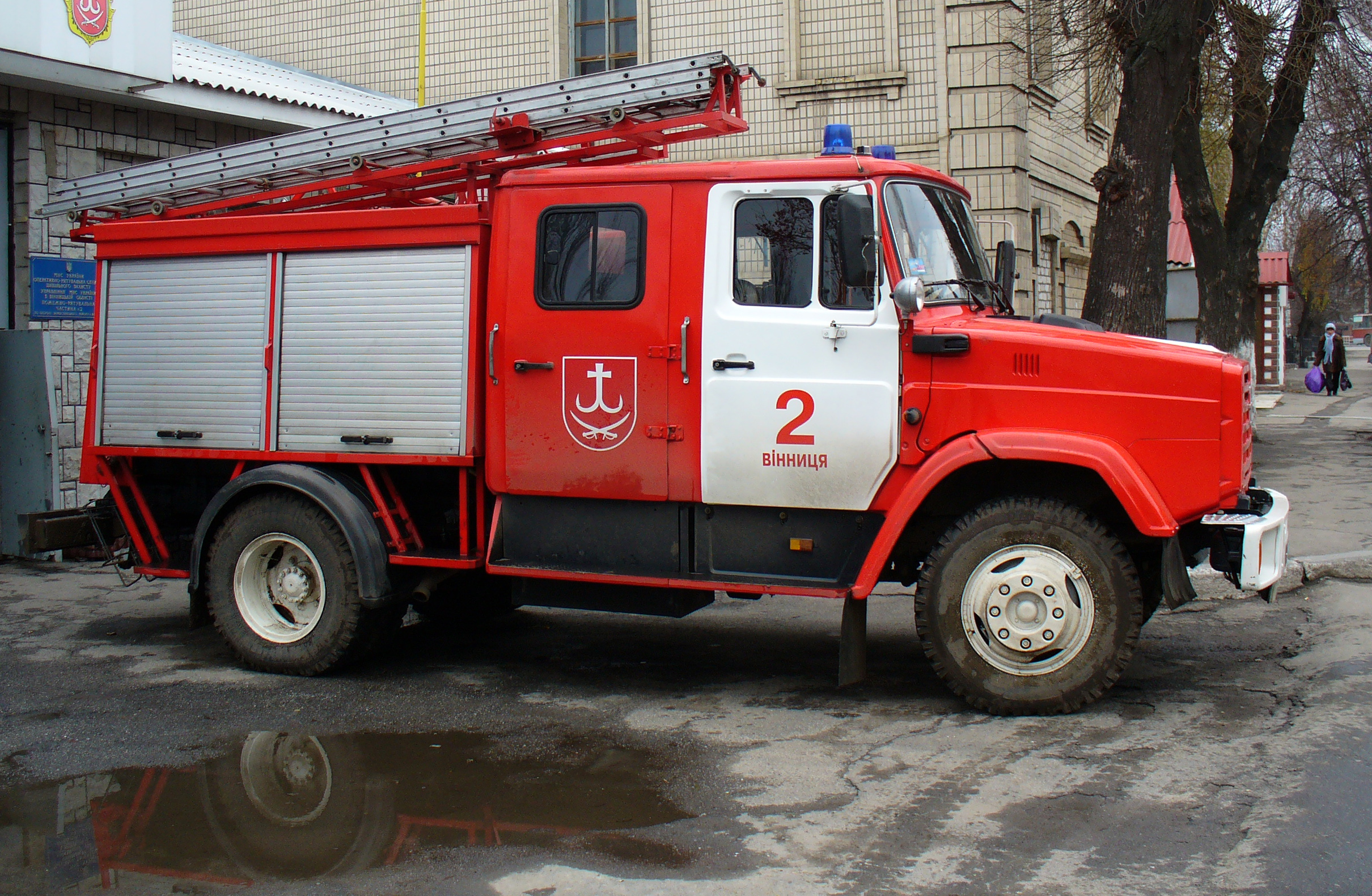 Fire engine ZiL AC 2009 G1
