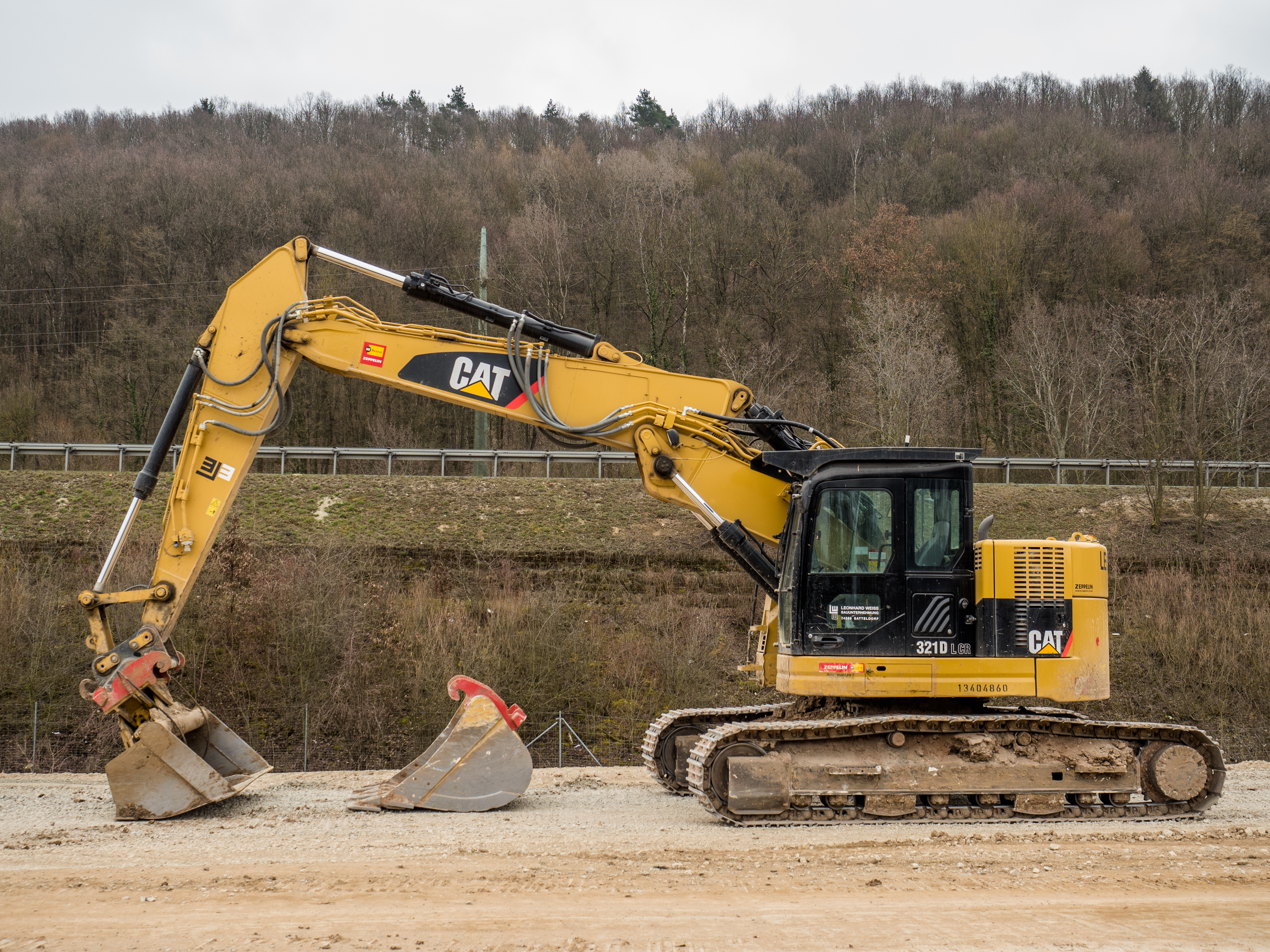 ICE-Baustelle-Caterpillar 321D-P3209731