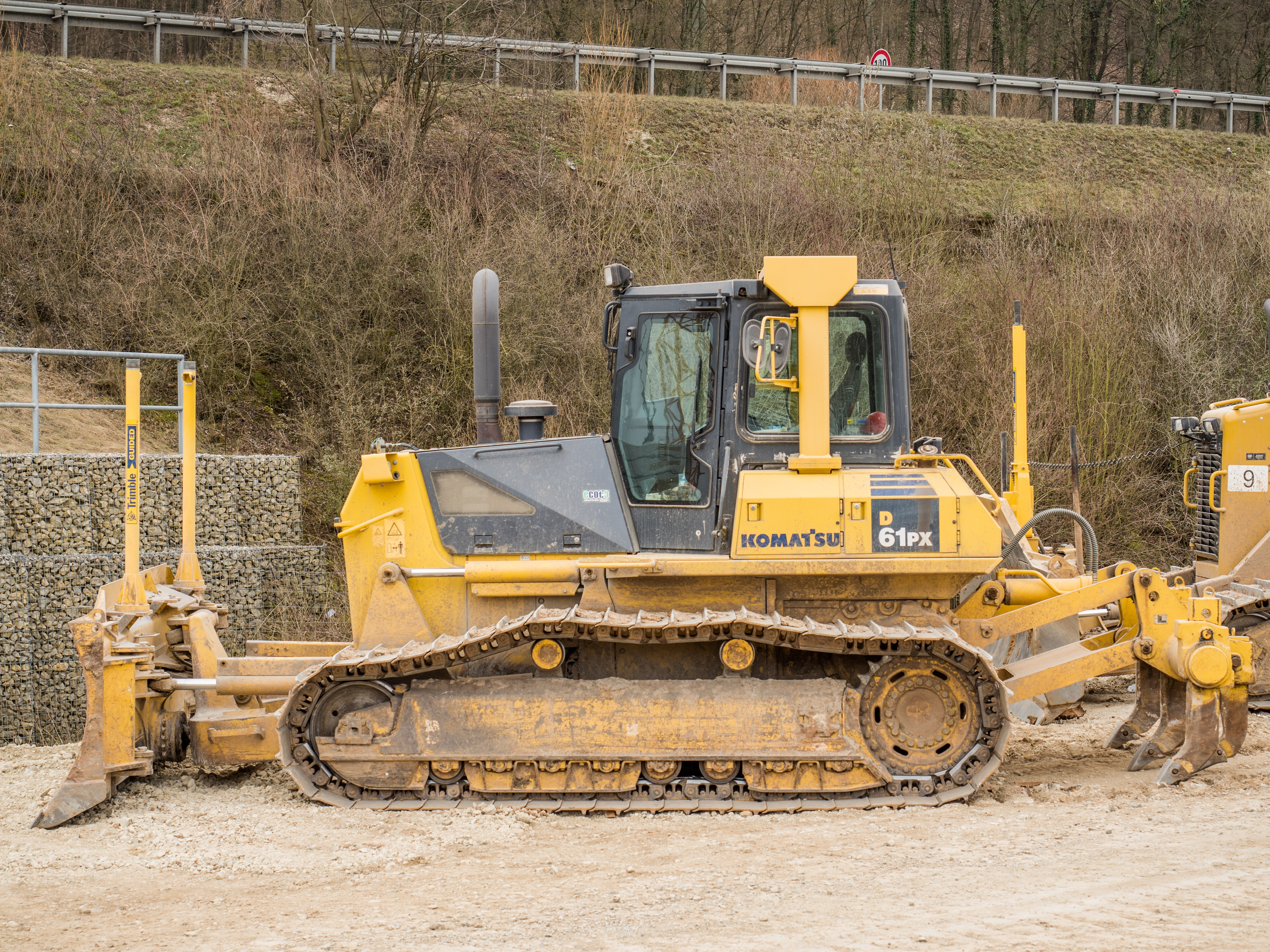 ICE-Baustelle-Komatsu 61PX-P3209723
