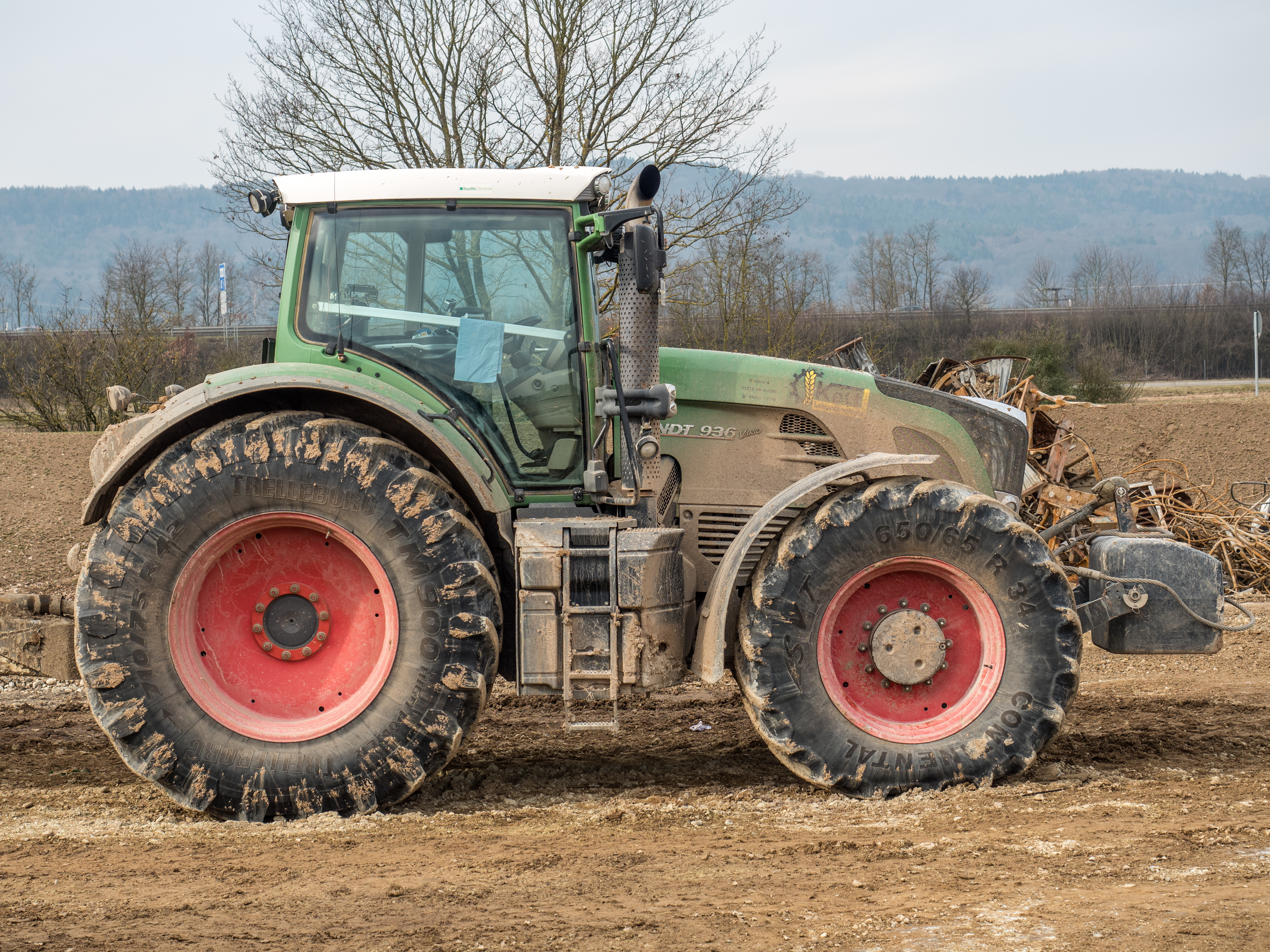 ICE-Baustelle-tractor-Breitengüßbach-280216-2288420
