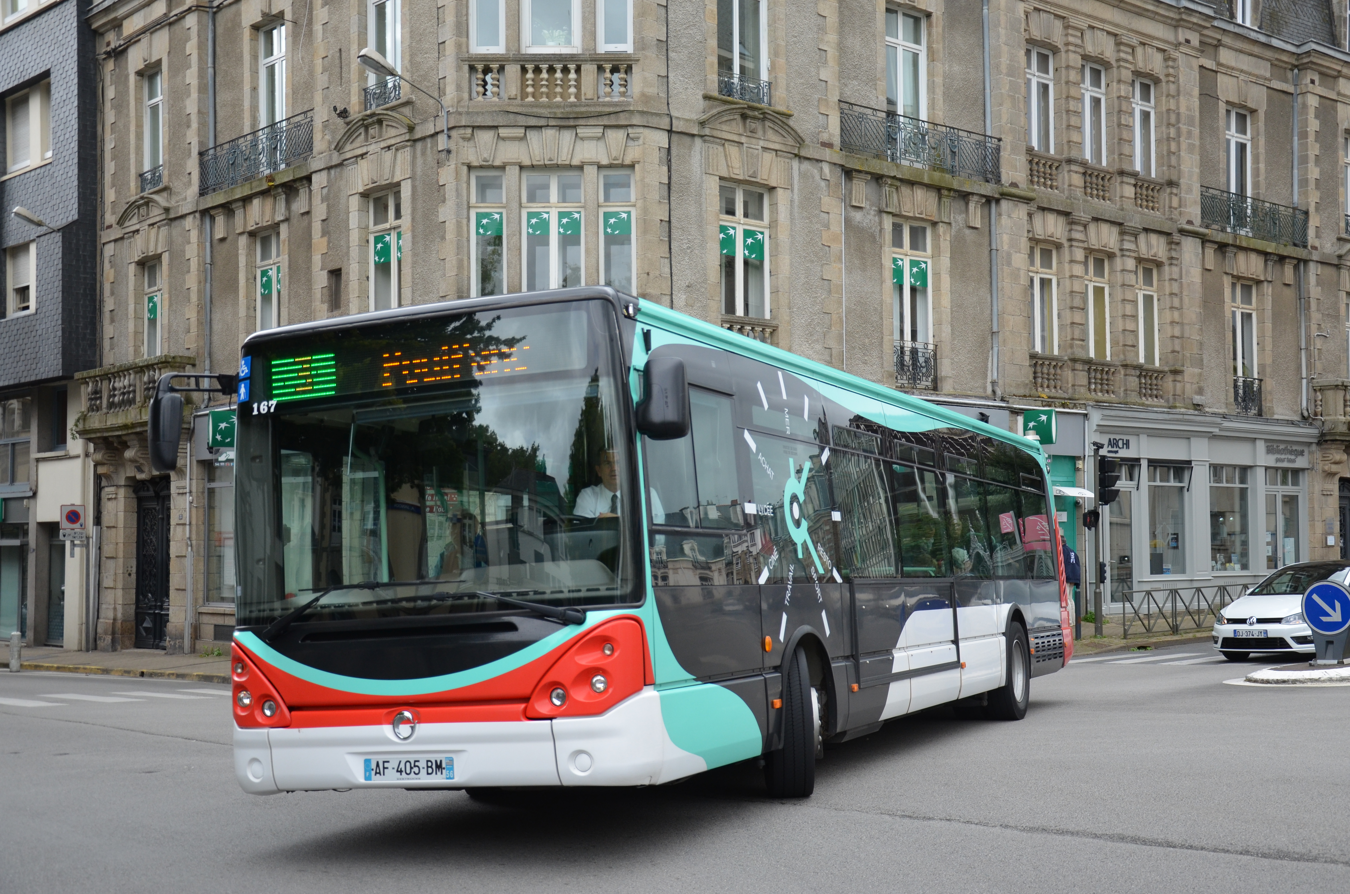 Irisbus Citelis 12 n°167 KICEO République