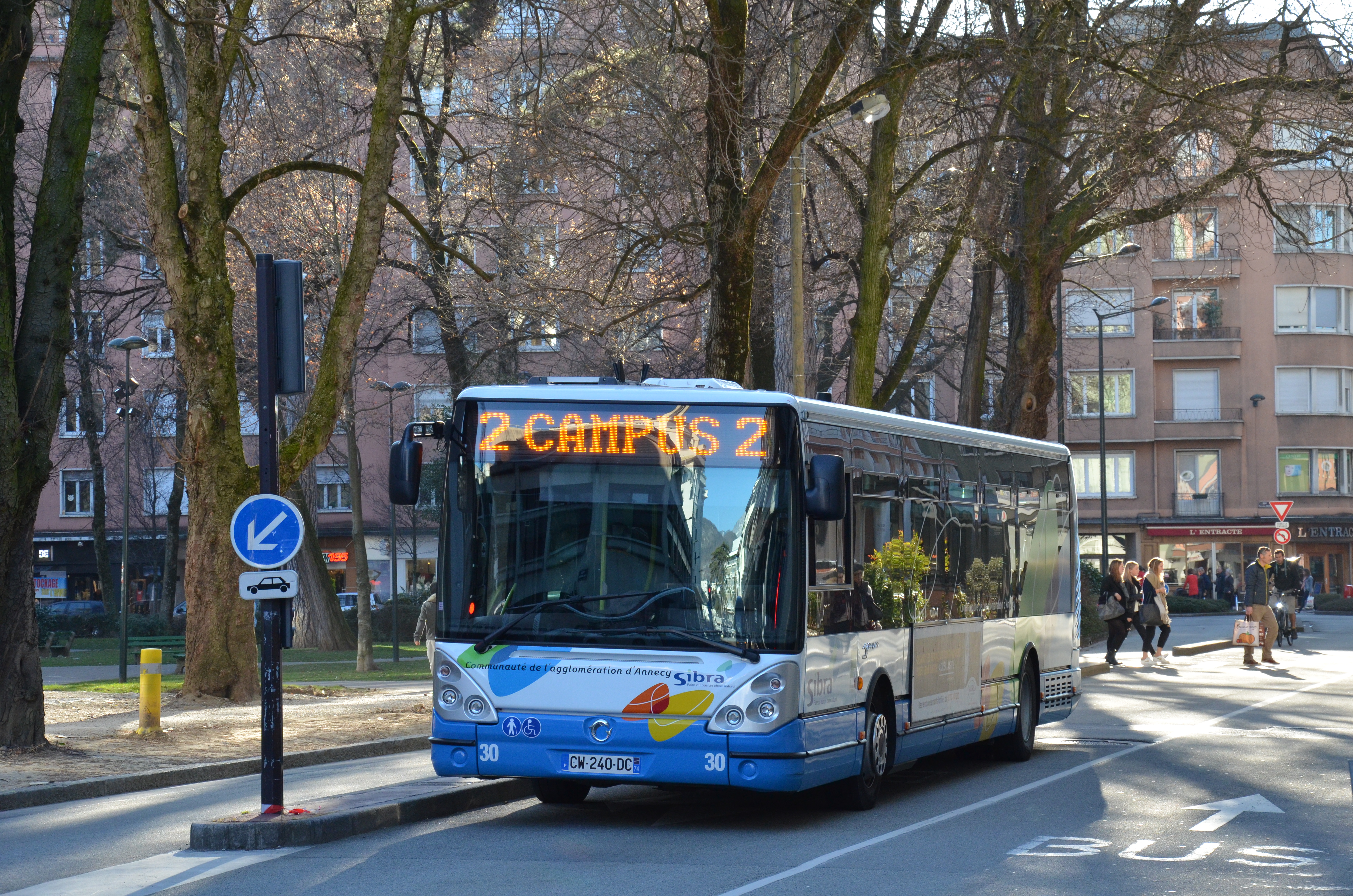 Irisbus Citelis 12 n°30 SIBRA Bonlieu