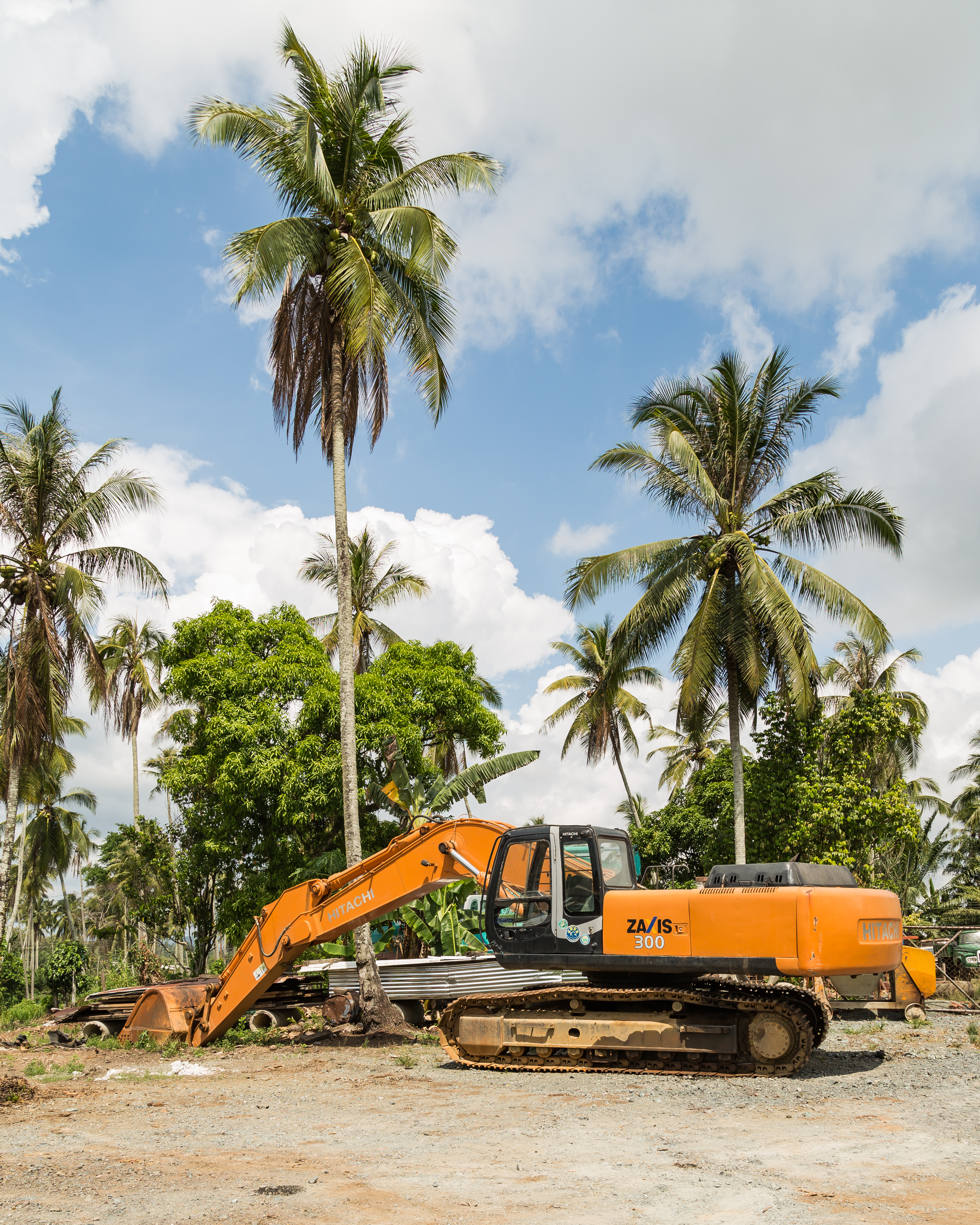 Lahad-Datu Sabah Scrapyard-Jalan-Dam-02