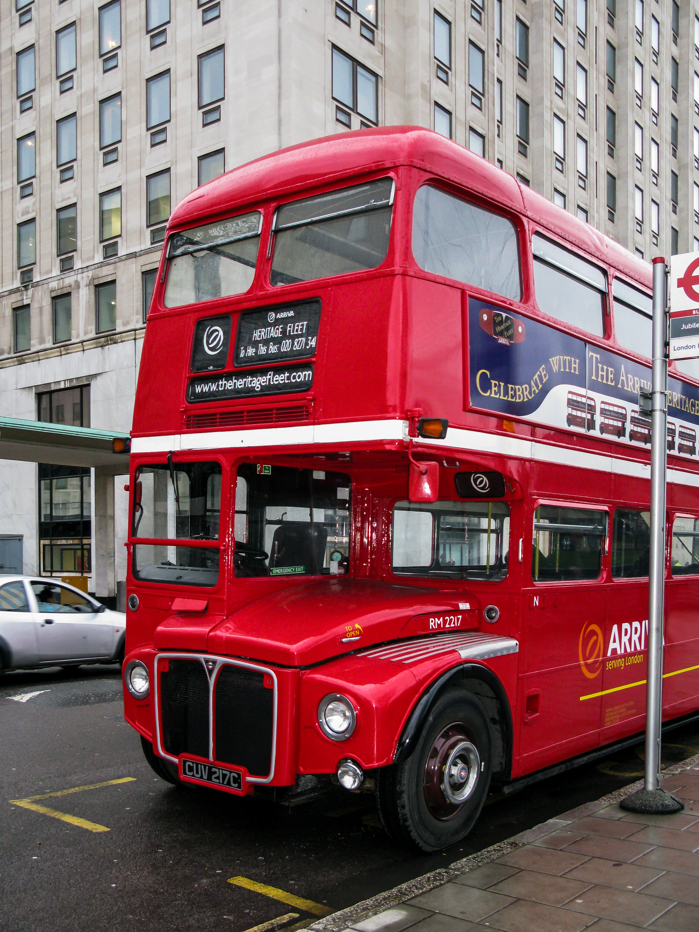 London (UK), Bus -- 2010 -- 6