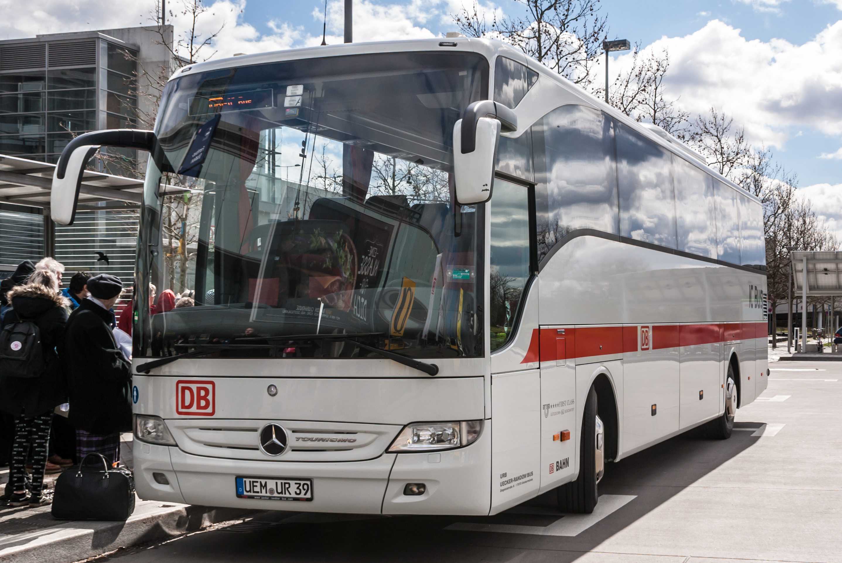 Mercedes-Benz Tourismo IC Bus Berlin-Sudkreuz 2015