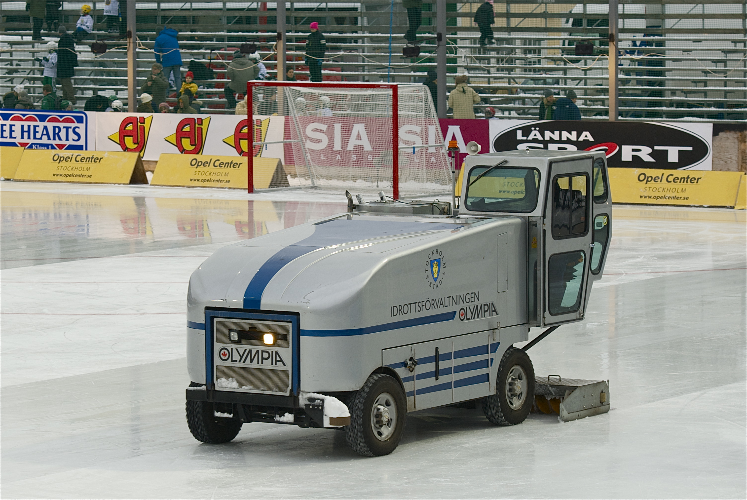 Olympia Ice resurfacerb