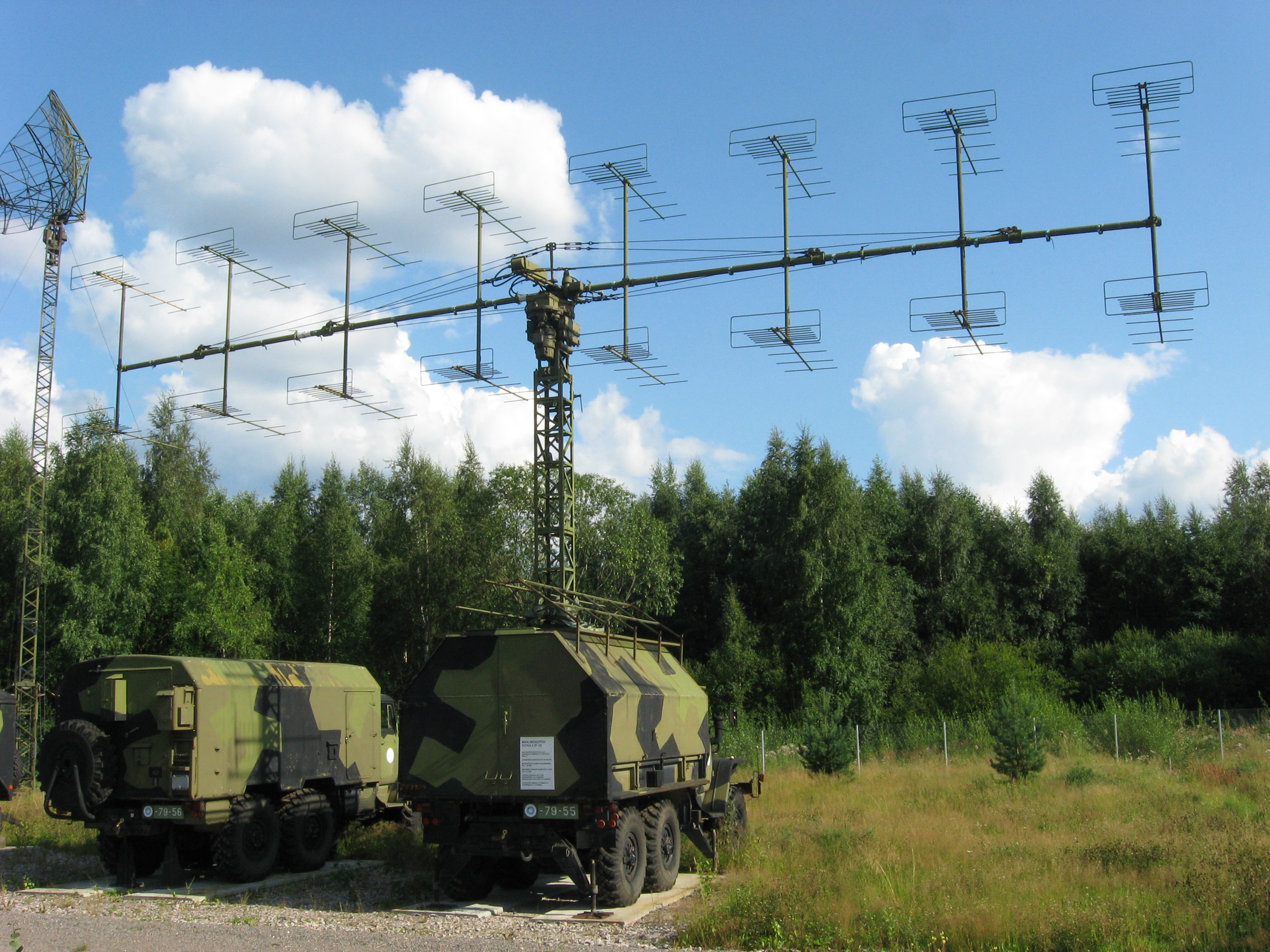 P-18-radar-main-antenna