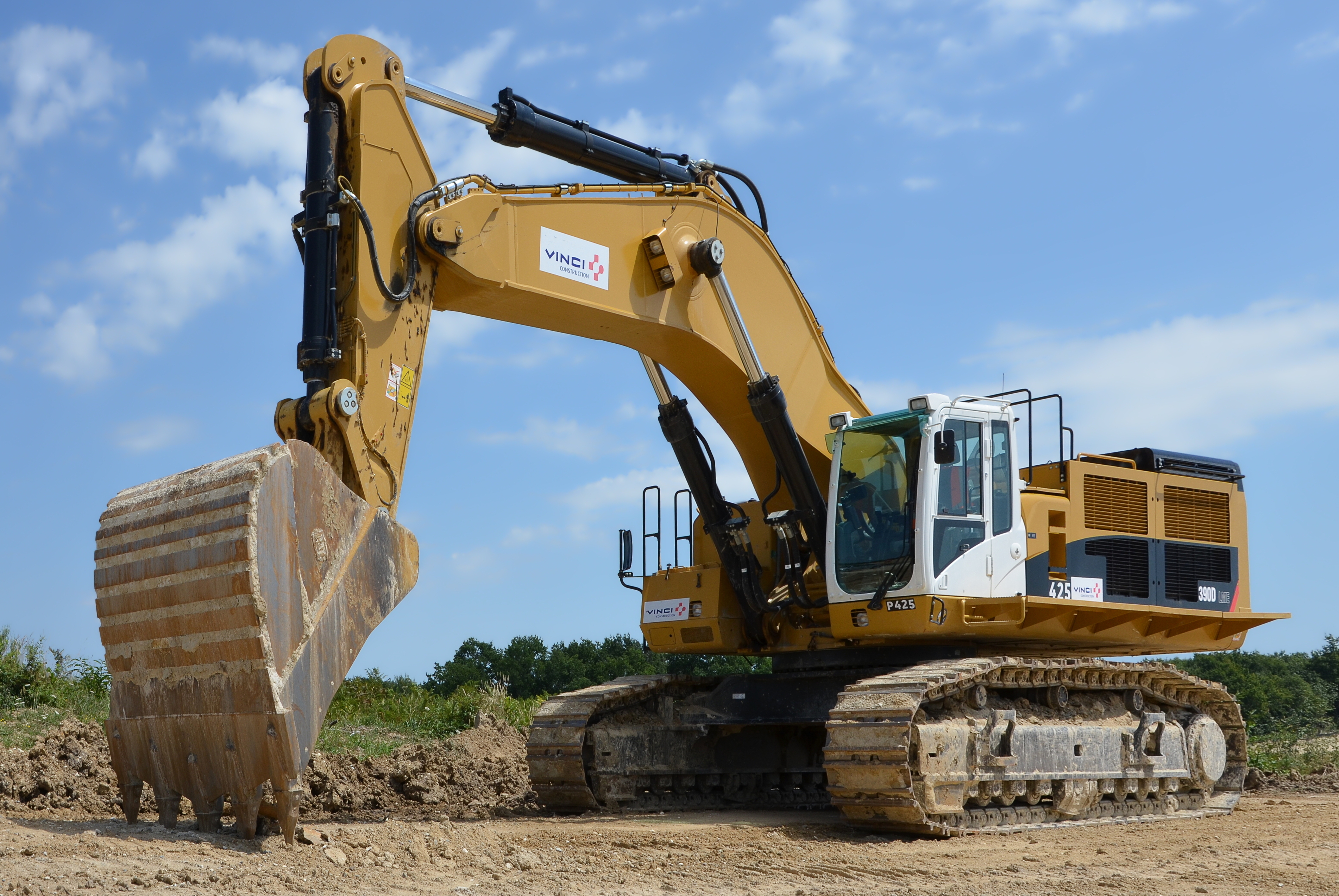 Poullignac 16 Caterpillar 390-LME 2013