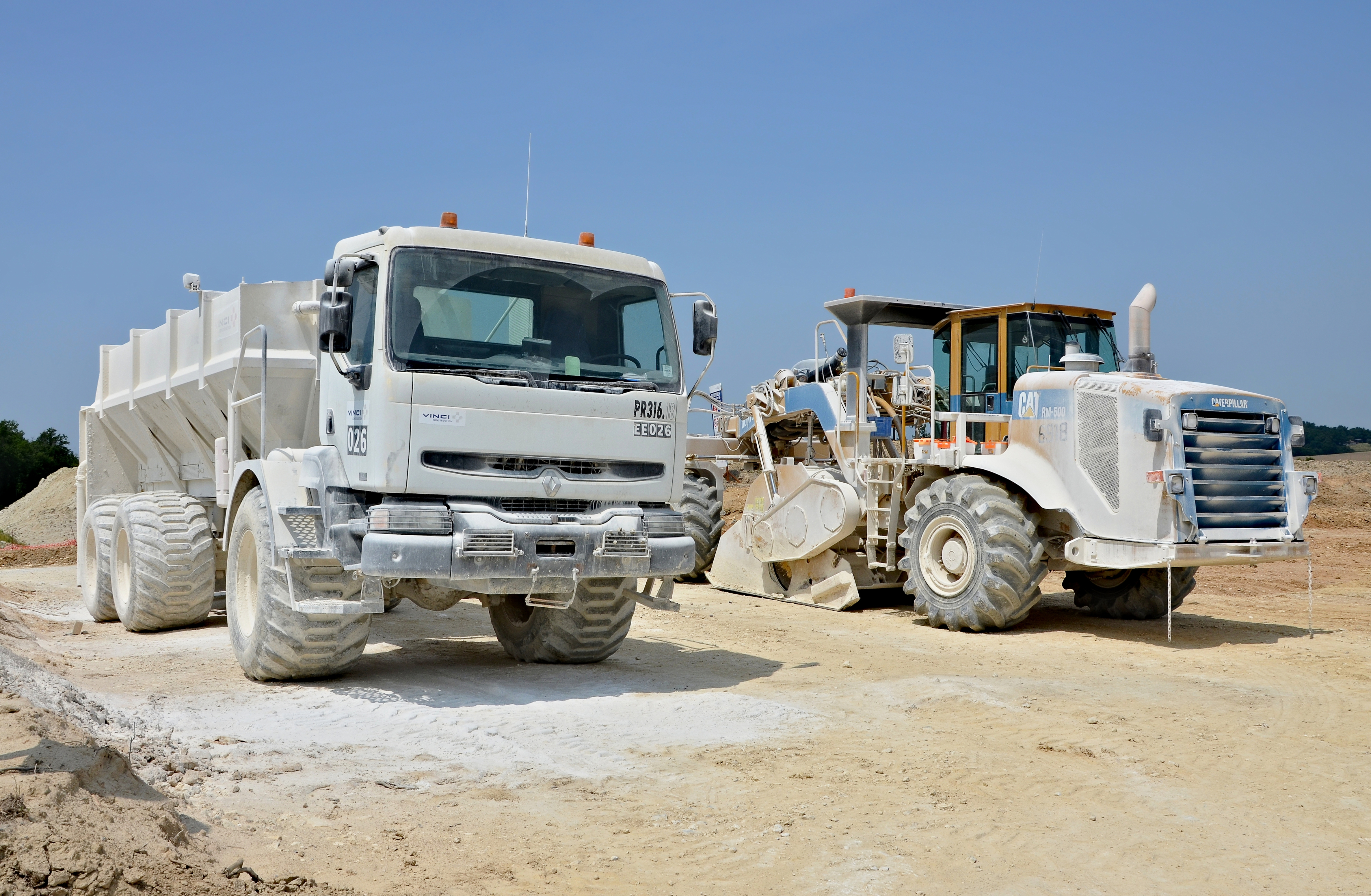 Poullignac Travaux LGV Engins 2 2013