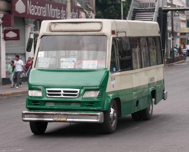 15-07-20-Bus in Mexico DF-RalfR-N3S 9611