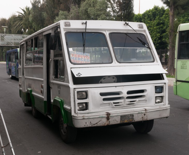 15-07-20-Bus in Mexico DF-RalfR-N3S 9615
