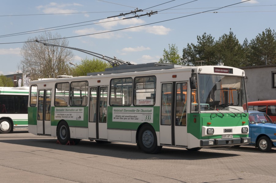 16-05-07-Oldtimertreffen-Eberswalde-Škoda 14Tr-RalfR-N3S 3817
