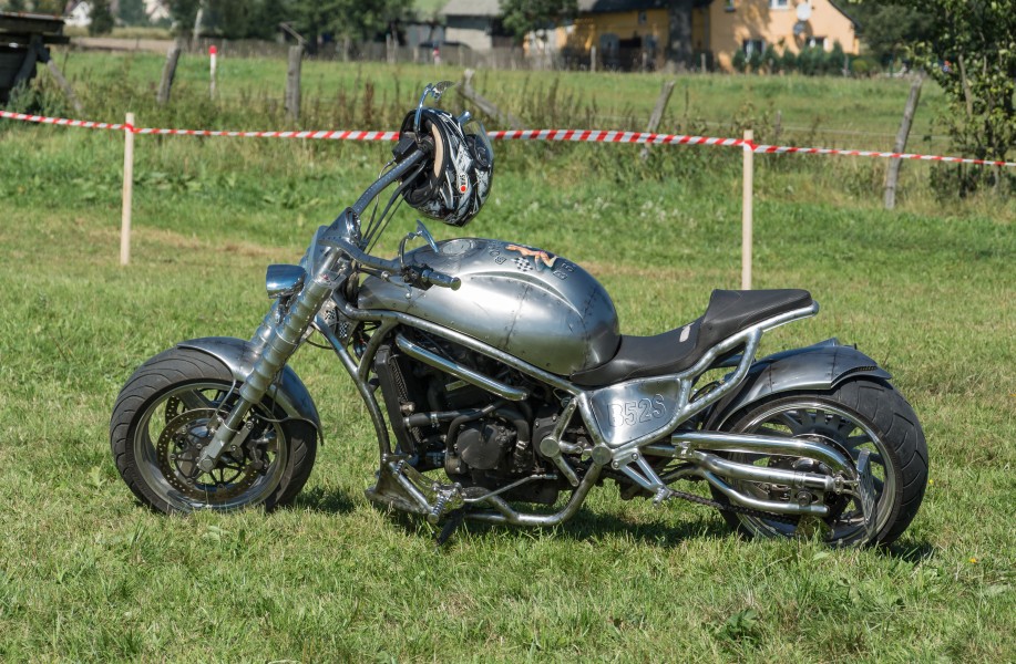 2016 Motocykl typu chopper 1