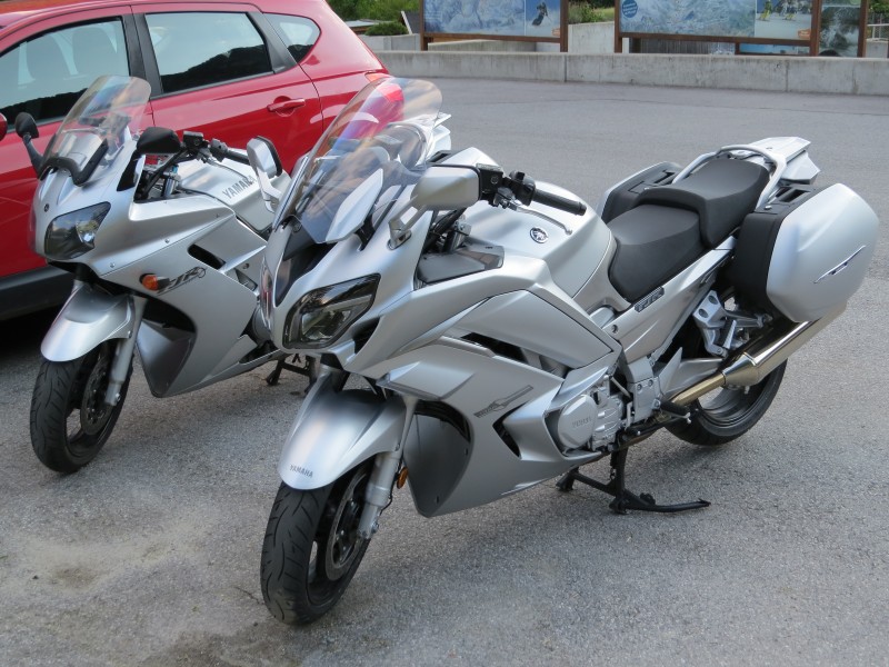 2018-08-16 (704) Two Yamaha FJR 1300 in Pfunds, Tyrol, Austria