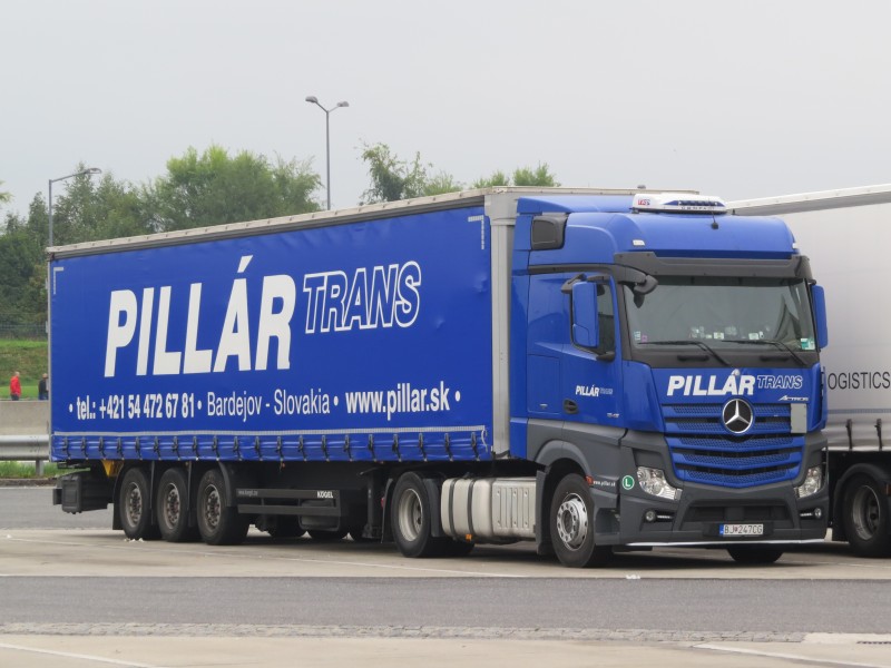 2018-09-14 (501) Mercedes-Benz Actros 1845 of Pillar trans at ASFINAG Raststation Viehdorf, Austria