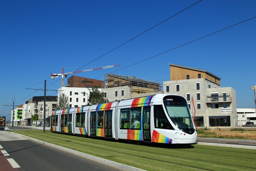 2,76 Terra Botanica Citadis n°1002 (tram Angers) par Cramos