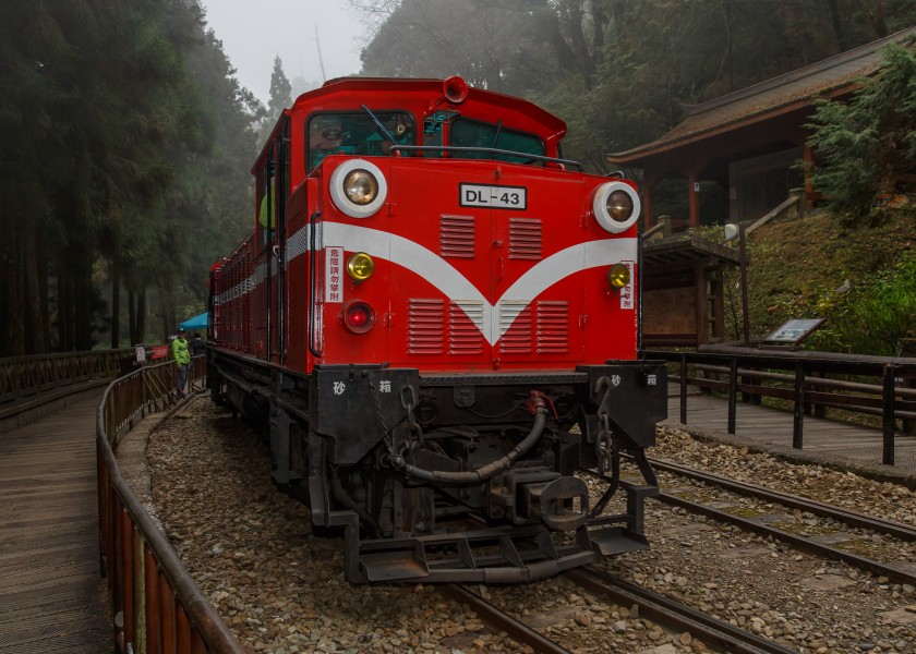 Alishan Taiwan Alishan-Forest-Railway-01