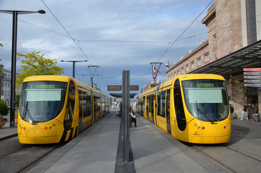 Alstom Citadis 302 n°2002 + 2001 SOLEA Gare Centrale