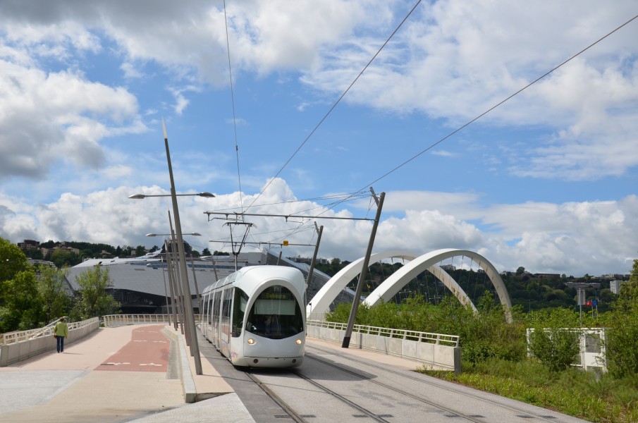 Alstom Citadis 302 n°807 TCL Pont Raymond Barre Halle Tony Garnier - Florian Fèvre