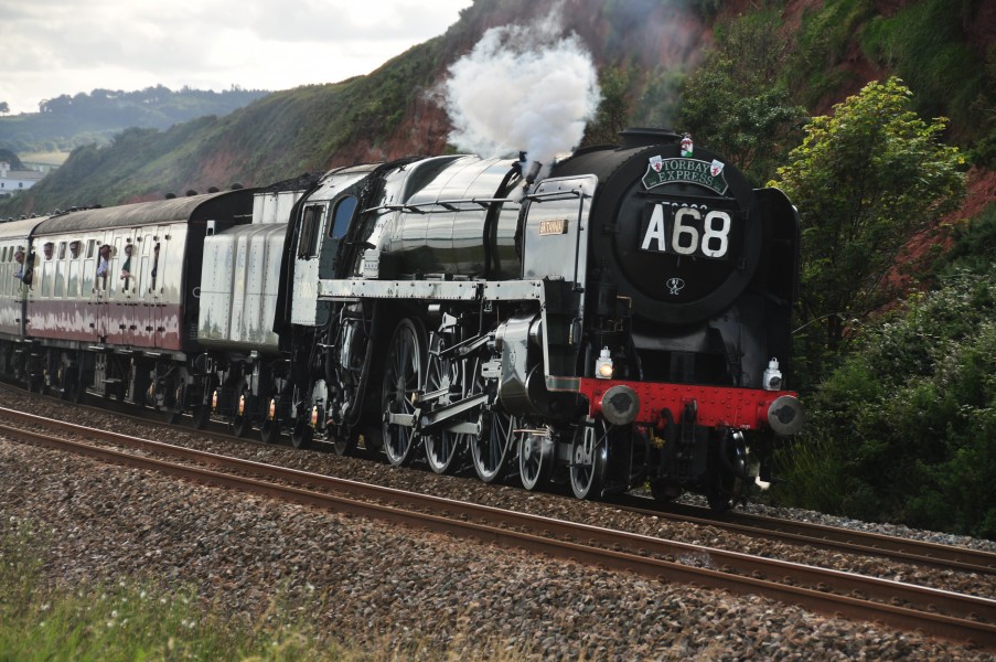 Britannia on the sea wall near Dawlish (4950)
