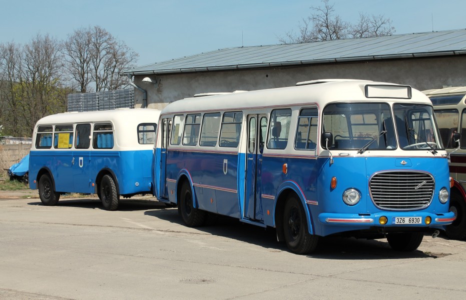Brno, Řečkovice, depozitář TMB, DOD 2015, Škoda 706 RTO a Karosa B 40 (2015-04-25; 01)