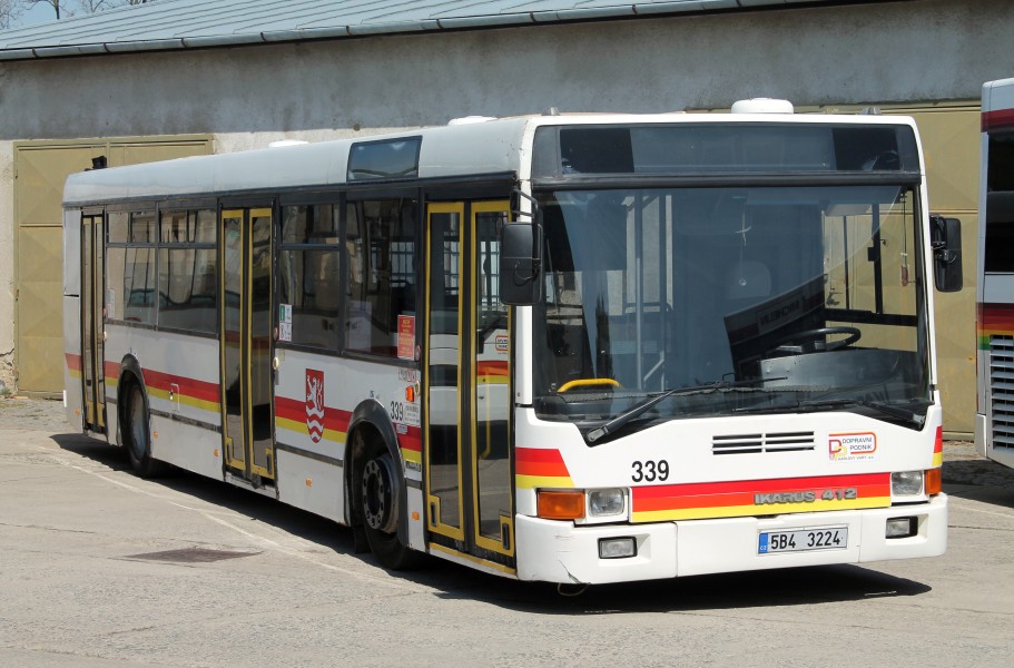 Brno, Řečkovice, depozitář TMB, DOD 2015, Ikarus 412 (2015-04-25; 01)