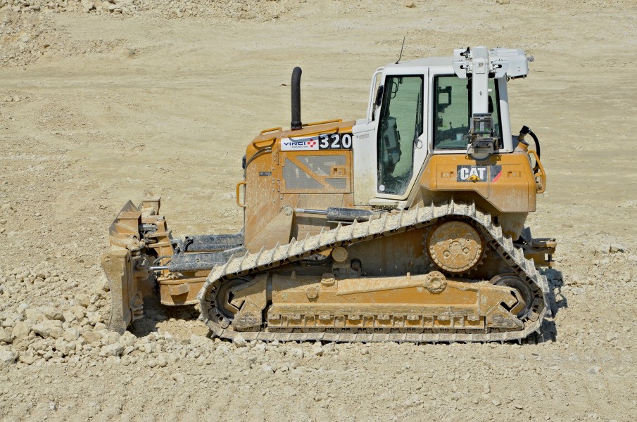 Châtignac 16 Travaux LGV Bulldozer Caterpillar 2013