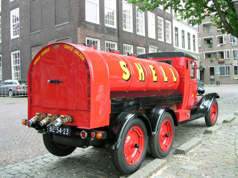 Chevrolet Shell tank truck 4