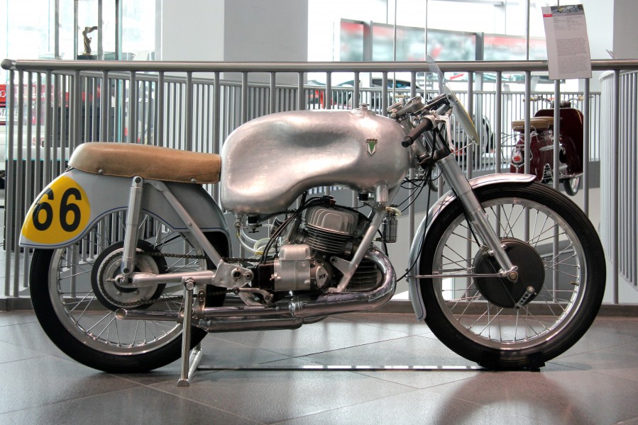 DKW 350 RM, Bj. 1953 - re. Seite (museum mobile 2013-09-03)