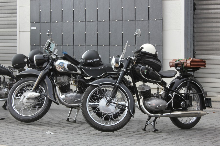 DKW RT 175 (vorn), Bj. 1954, u. NSU Max (2015-09-12 3637)
