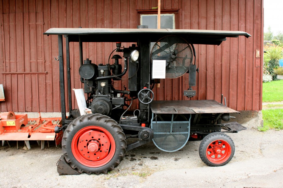 Frickingen Altheim - Haupstraße - Tüftler-Werkstatt-Museum 10 ies