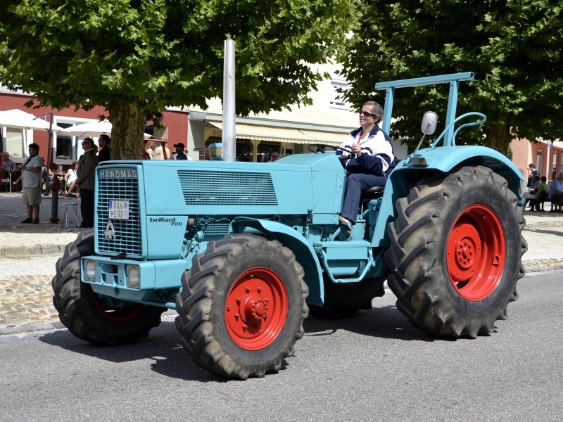 Hanomag Brillant 700 - Oldtimerumzug Aidenbach 2012 (2)