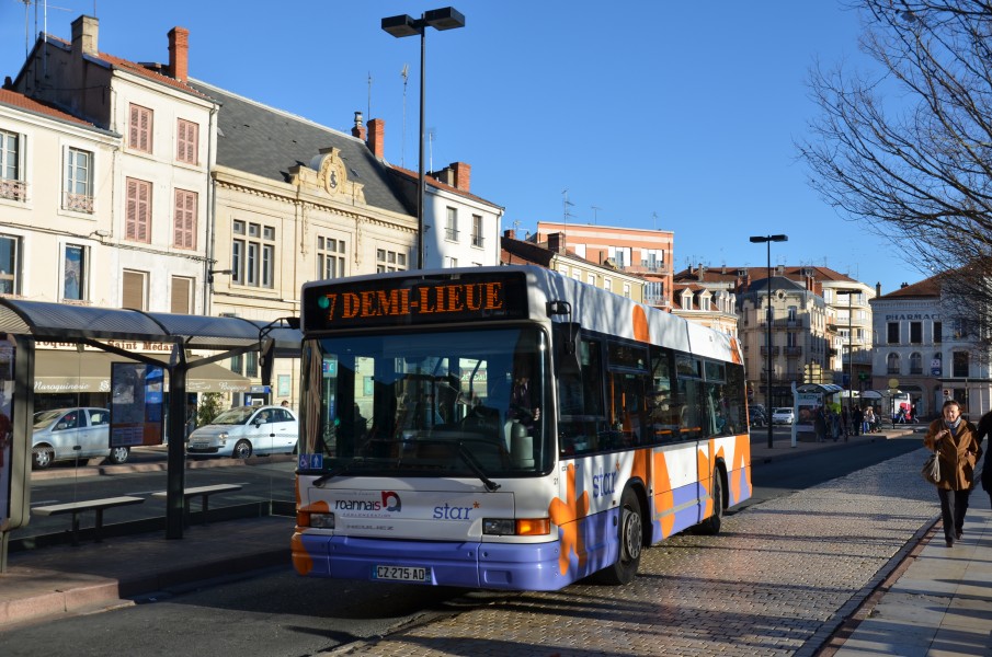 Heuliez GX 117 n°21 - Hôtel de Ville STAR
