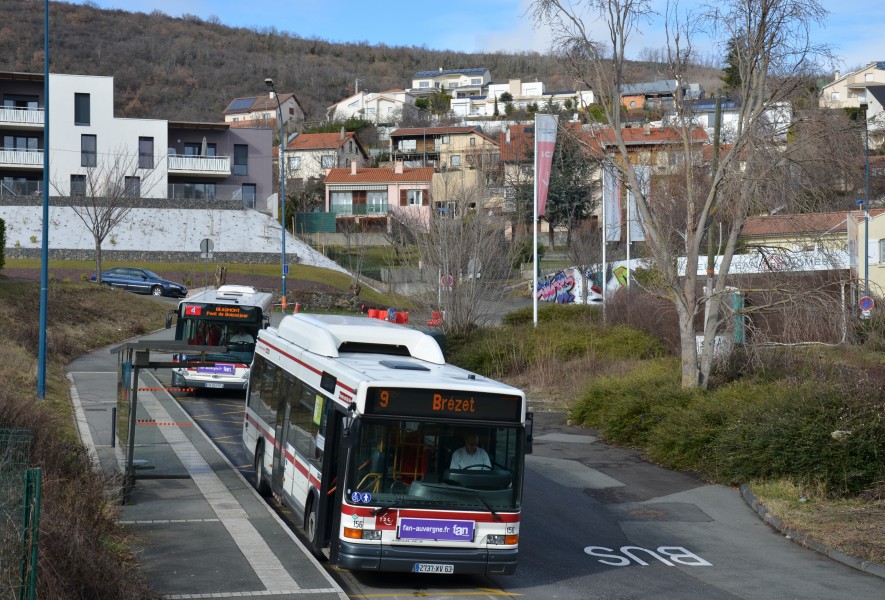 Heuliez GX 317 n°156 + GX 327 n°145 T2C Trémonteix Charcot