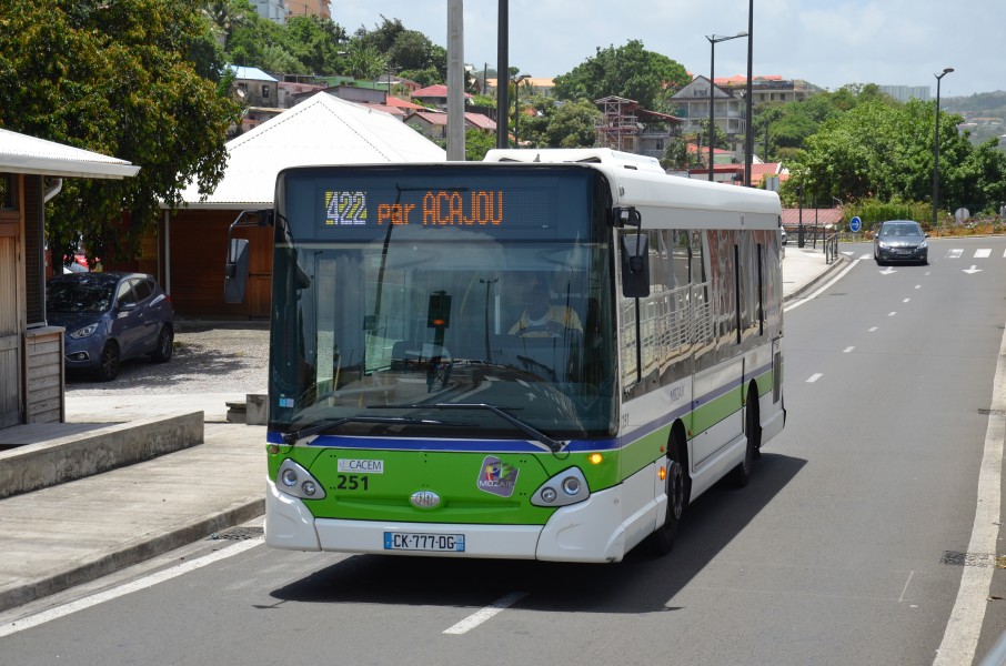 Heuliez GX 327 n°251 MOZAIK - Fort-de-France Pointe Simon (Martinique)