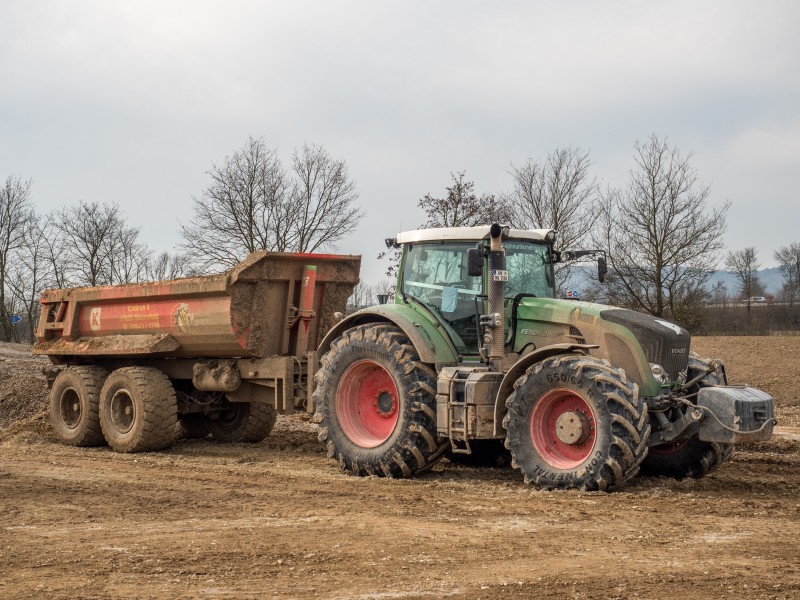 ICE-Baustelle-tractor-Breitengüßbach-280216-2288419
