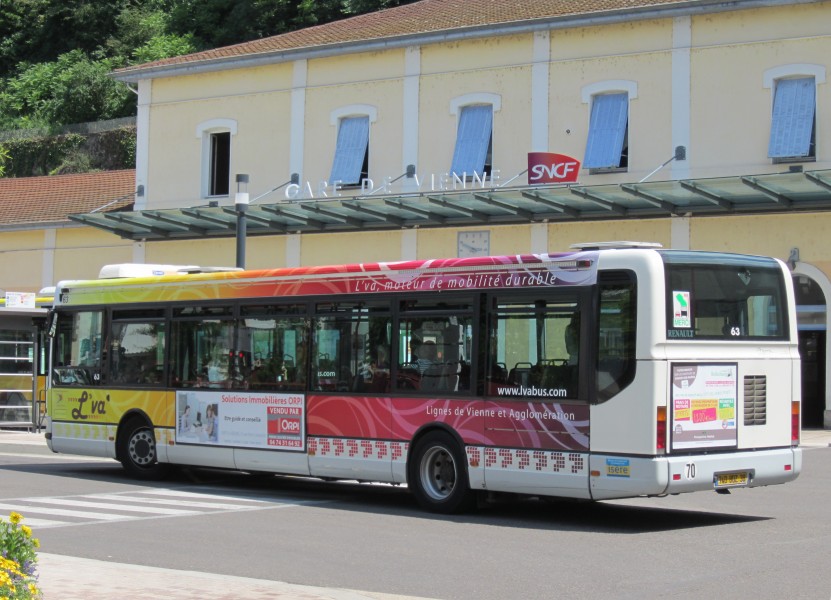 Irisbus Agora Line n°63 L'VA Gare de Vienne