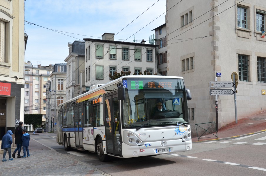 Irisbus Citelis 12 n°324 TCL Adrien Dubouché - Florian Fèvre
