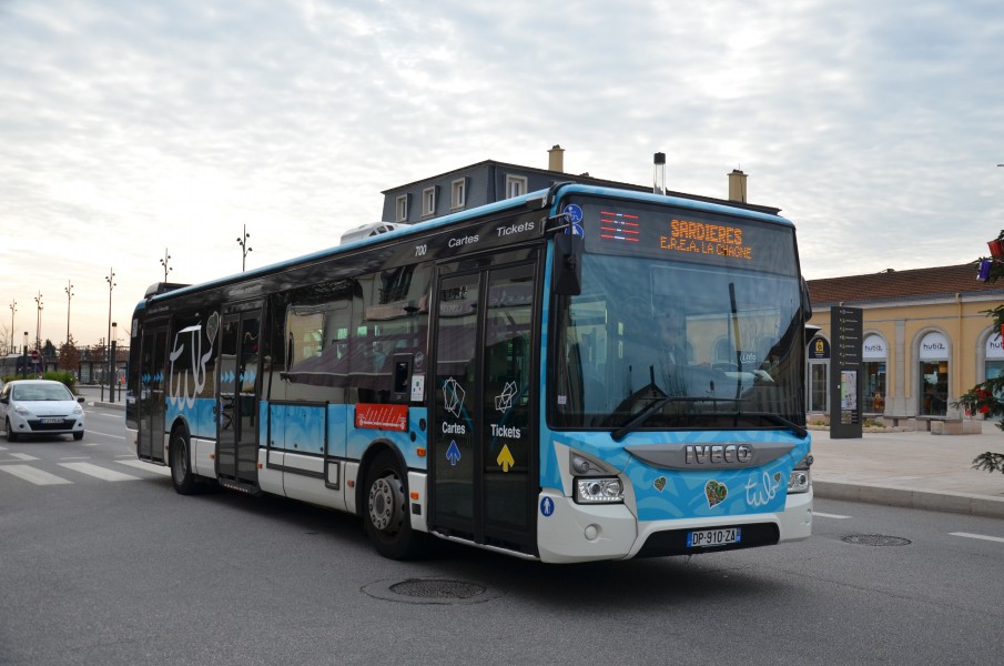 Iveco Bus Urbanway 12 n°700 TUB Sémard Gare