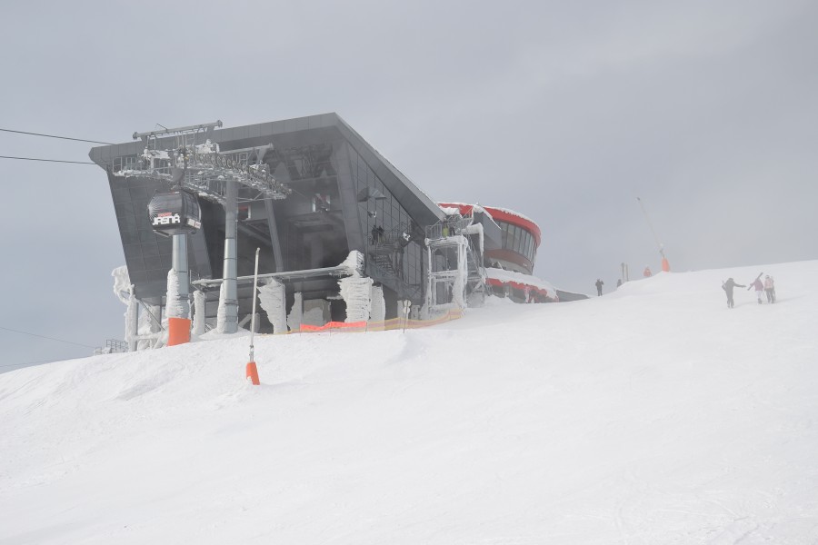 Jasná Ski Resort - gondola lift Kosodrevina - Chopok (2)