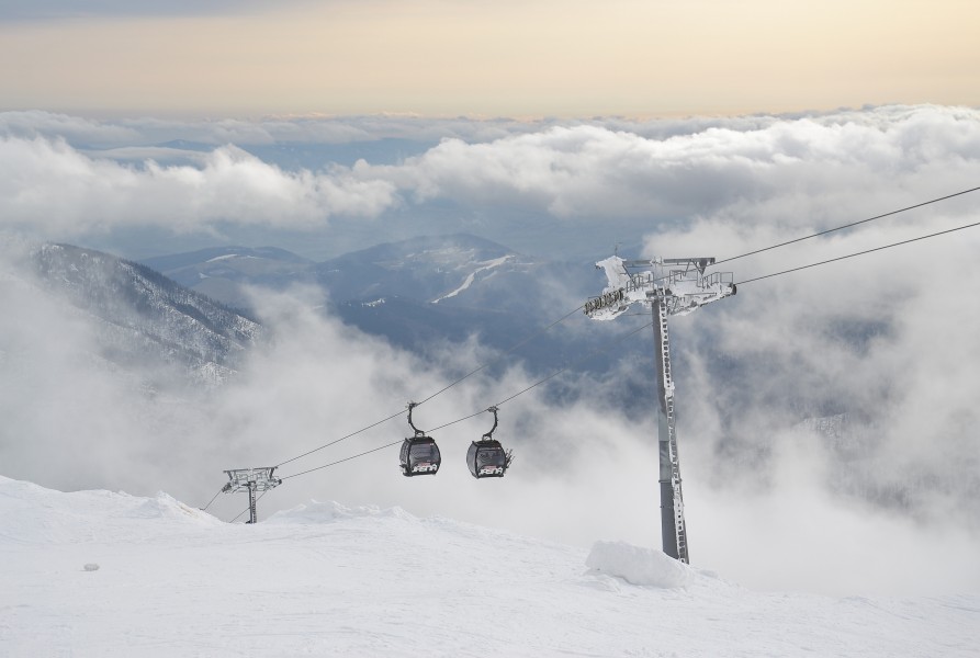 Jasná Ski Resort - gondola lift Kosodrevina - Chopok (3)