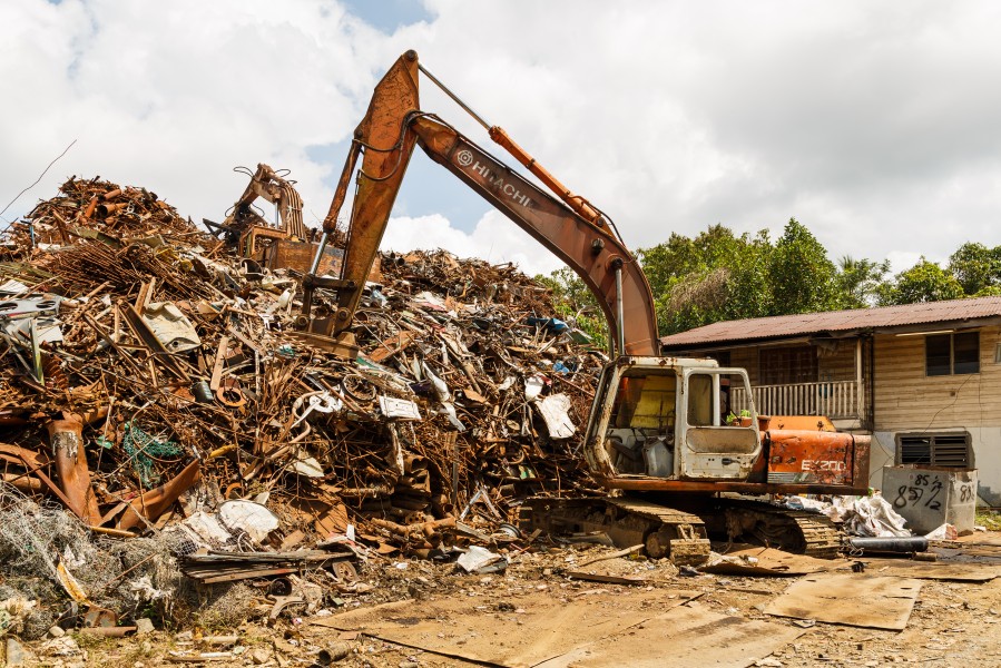 Lahad-Datu Sabah Scrapyard-Jalan-Dam-01
