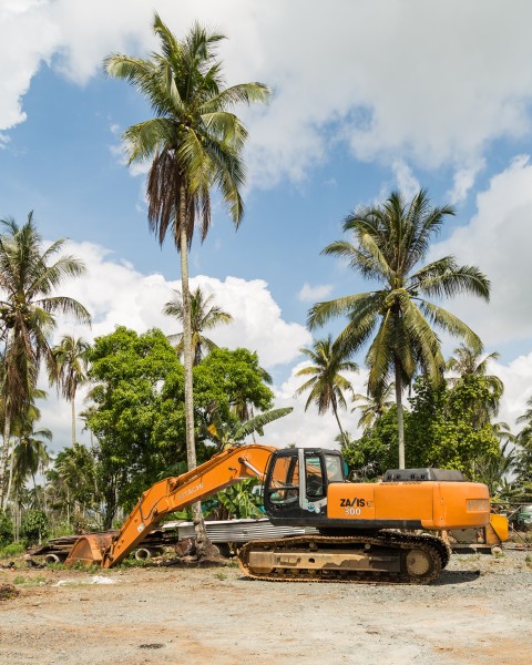 Lahad-Datu Sabah Scrapyard-Jalan-Dam-02