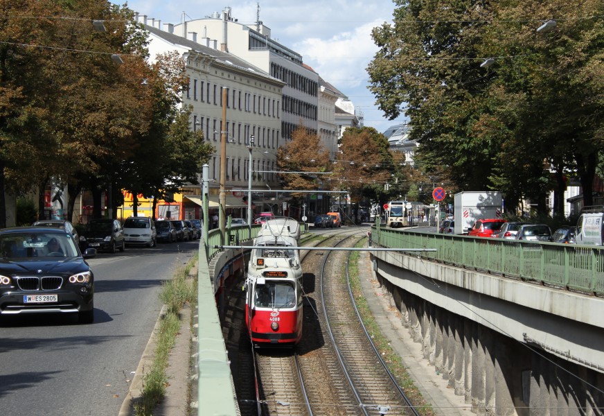 Linie 66 Wiedner Hauptstrasse Einfahrt Ustrab
