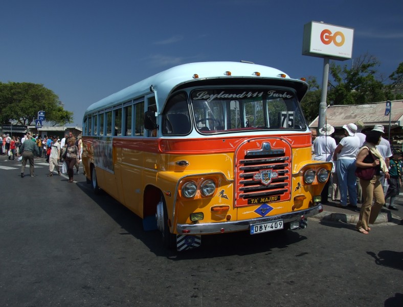 Malta Bus - City Gate Square