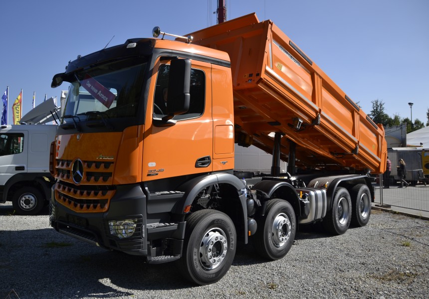 Mercedes-Benz Arocs - dump truck version (1)