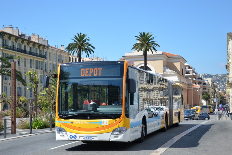 Mercedes Citaro G C2 n°1300 Promenade des Arts