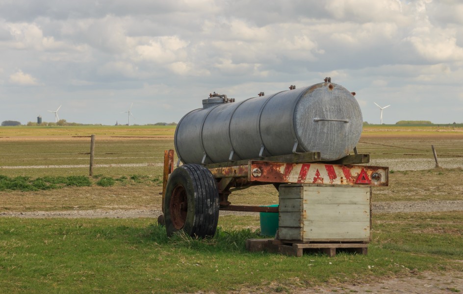 Oude watertank bij uitzichttoren. Locatie, Noarderleech