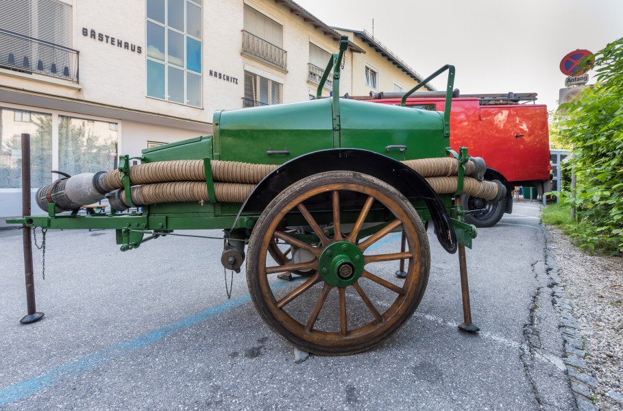 Pörtschach Karlstraße Freiwillige Feuerwehr historisches Löschfahrzeug 26082017 0559