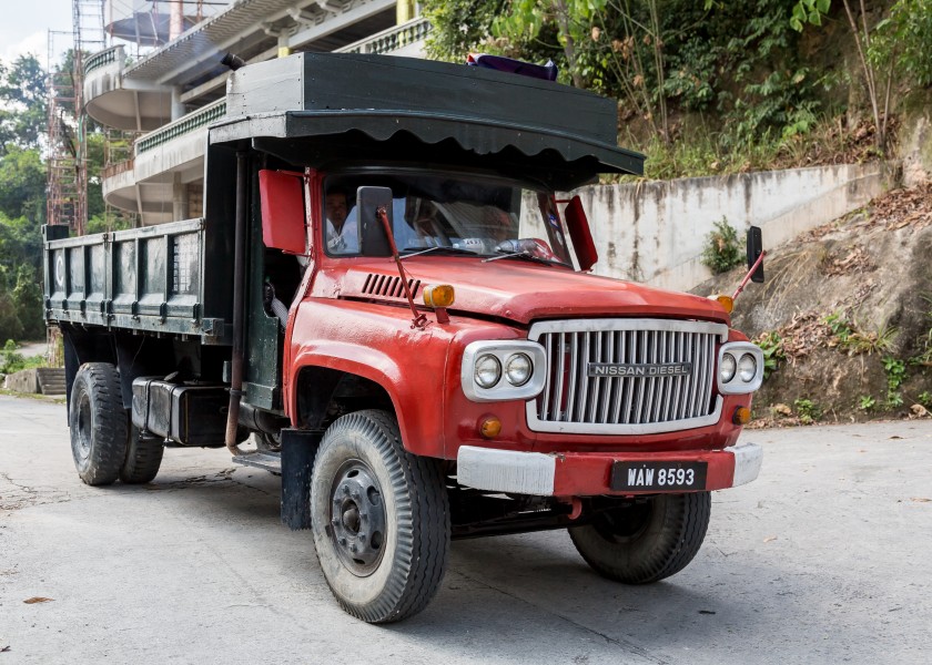 Penang Malaysia Nissan-Diesel-Truck-03